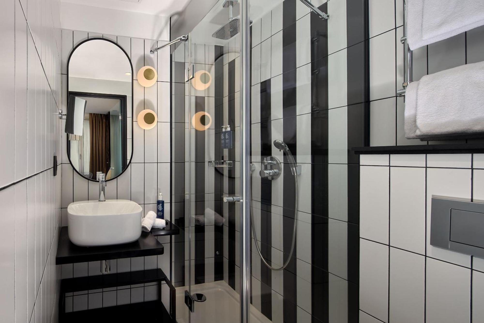 פריז Platine Hotel מראה חיצוני תמונה
